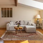 Apartament De L'orangerie, Rives De *