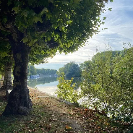 De L'orangerie, Rives De *